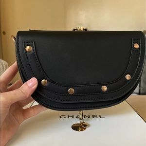 Black Crossbody bag